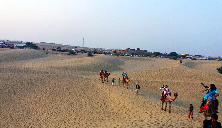 sam-sand-dunes-jaisalmer-rajasthan-india