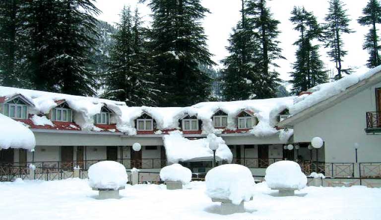 Snow-Valley-Resort-Exterior-Snowwinter