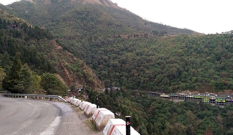 kempty-mussorie-road-uttarakhand-india.jpg