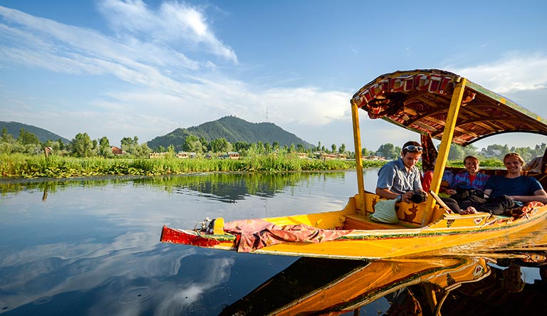 shikara-boat-in-dal-lake-srinagar-kashmir-india.jpg