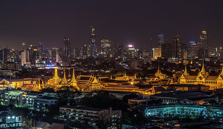 the-grand-palace-night-view-bangkok-thailand.jpg