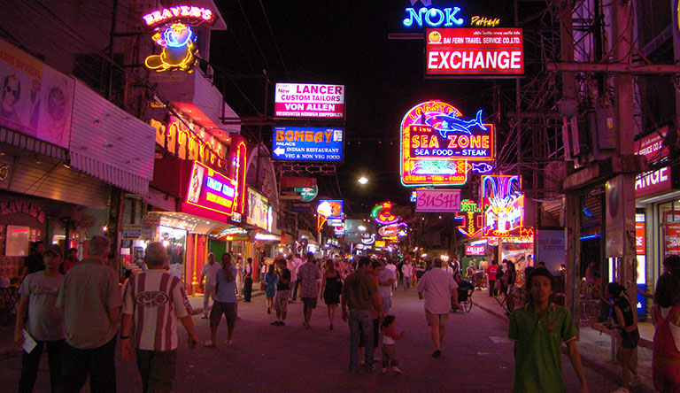 walking-street-pattaya-thailand